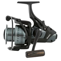 Okuma Aventa Baitfeeder AB nyeletőfékes orsó, pótdobbal