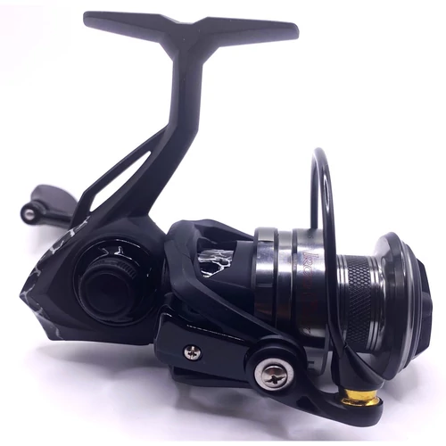 Iron Claw High-V² 3000S pergető orsó